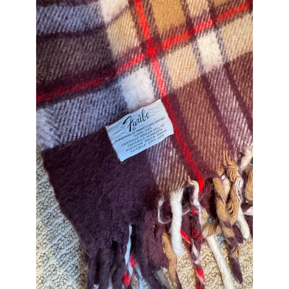Faribault Woolen‎ Mill Faribo Plaid Blanket scarf Burgundy Tan Fringe USA Made
